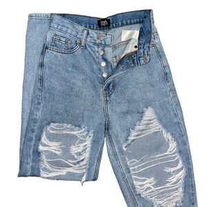 Simple Society Light wash Distressed Jeans